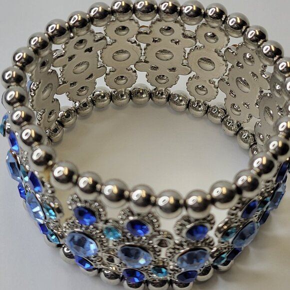 Blue Sparkling Crystal Stretch Rhinestone Bracelet - Picture 7 of 11